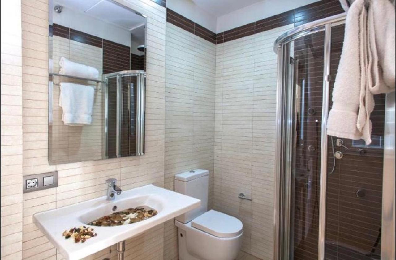 Apartamento Puerta del Arenal - Kainga Homes Sevilla Exterior foto